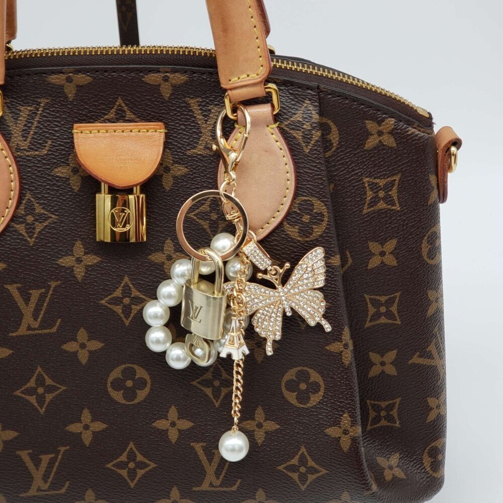 Authentic Louis Vuitton Gold Lock & Key 🔑 Bag Charm w/ Unbranded Charm - Picture 3 of 9